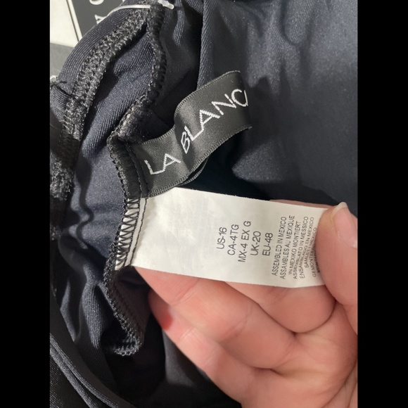 NWT $119‎ La Blanca Cross Back One-Piece Swimsuit in Black [SZ 16 ] - Picture 12 of 12